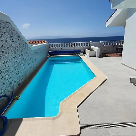 Del Mar Villa *